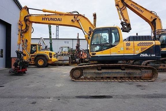 Hyundai R260LC-9A 5 of 23