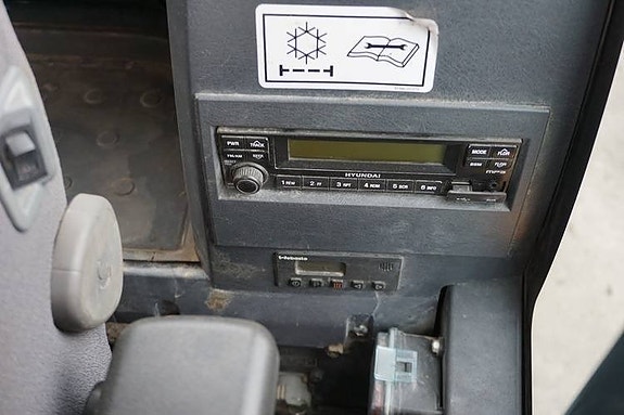 Hyundai R260LC-9A 10 of 23
