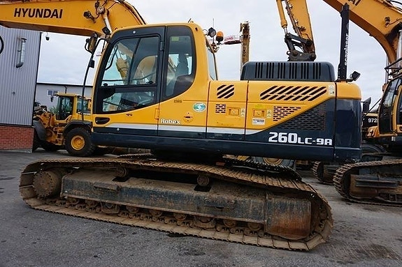 Hyundai R260LC-9A 7 of 23