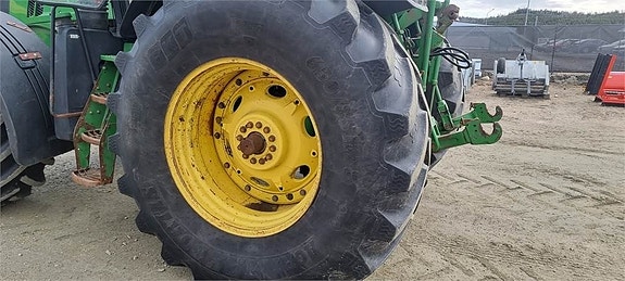John Deere 7230R TRAKTOR 9 of 10