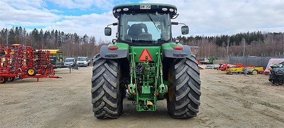 John Deere 7230R TRAKTOR 3 of 10
