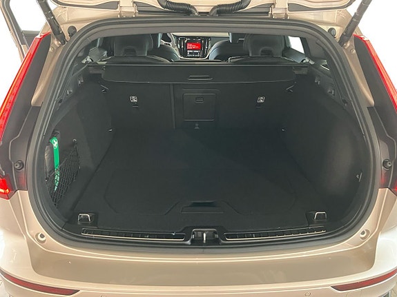 Volvo V60 13 of 13