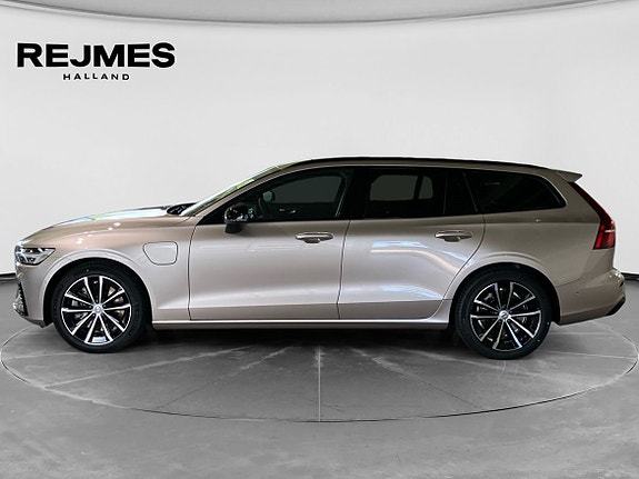 Volvo V60 3 of 5