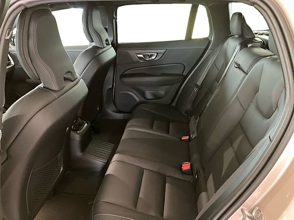 Volvo V60 6 of 13