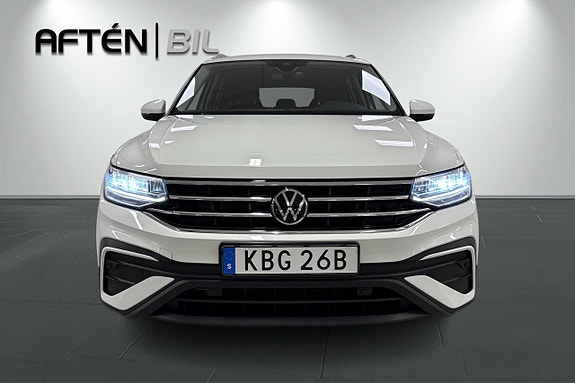 Volkswagen Tiguan Allspace 3 of 5