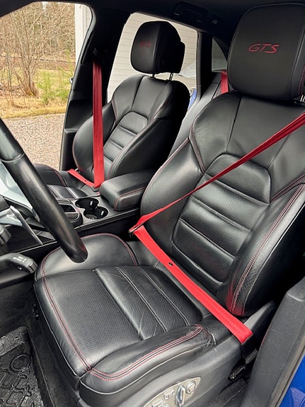Porsche Macan GTS 4 of 5