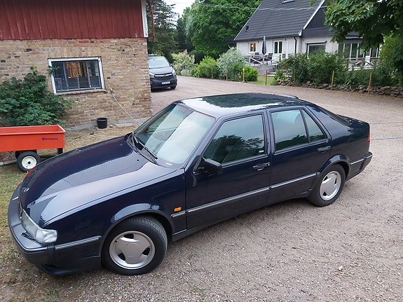 Saab 9000 2 of 5
