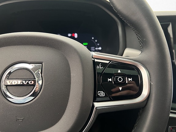 Volvo S90 22 of 30