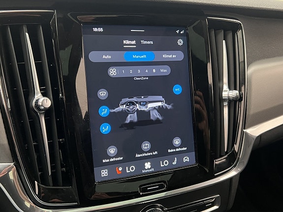 Volvo S90 25 of 30