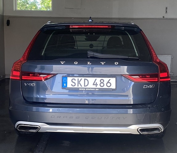 Volvo V90 Cross Country 4 of 5