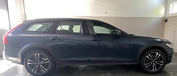 Volvo V90 Cross Country 5 of 5