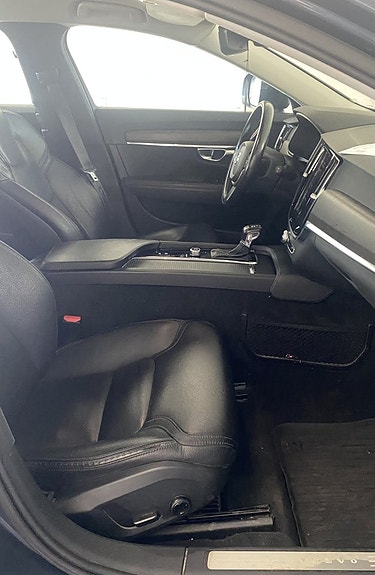 Volvo V90 Cross Country 12 of 12