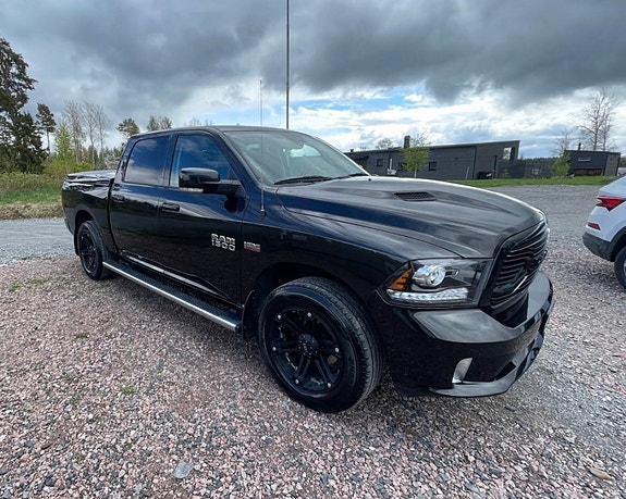 RAM 1500 4 of 5