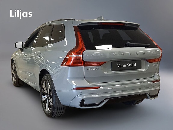 Volvo XC60 4 of 5