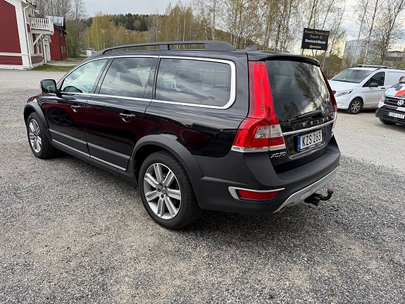 Volvo XC70 3 of 5
