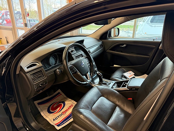 Volvo XC70 5 of 5