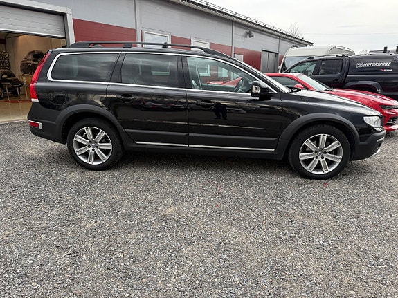 Volvo XC70 4 of 5