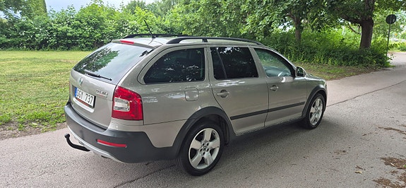 Skoda Octavia Scout 6 of 7