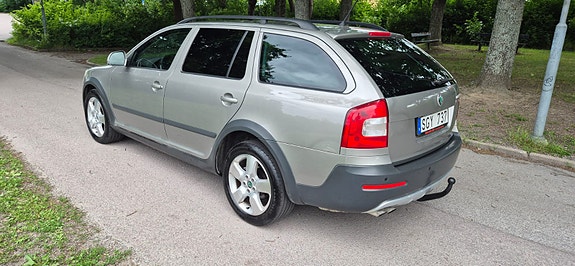 Skoda Octavia Scout 5 of 5