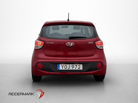Hyundai i10 6 of 25