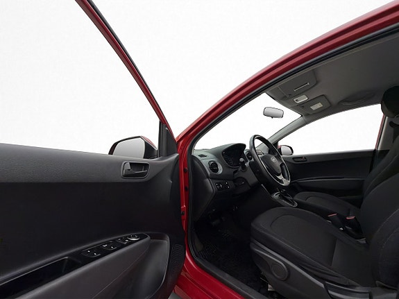 Hyundai i10 8 of 25
