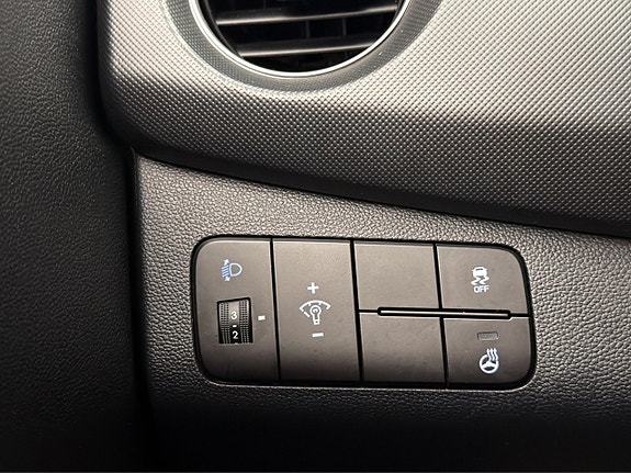 Hyundai i10 18 of 25