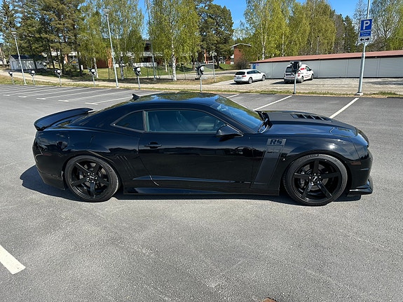 Chevrolet Camaro SS 2 of 5