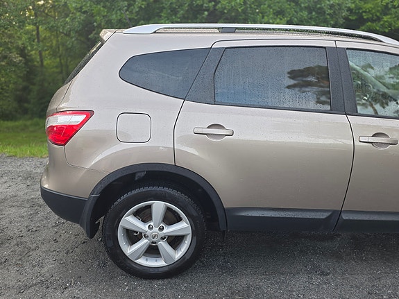 Nissan Qashqai+2 2 of 5