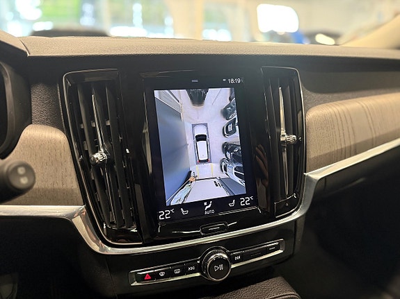 Volvo V90 Cross Country 22 of 26