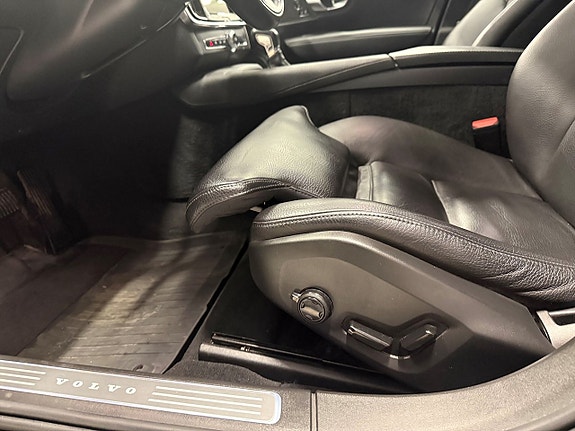 Volvo V90 Cross Country 20 of 26