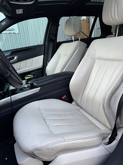 Mercedes-Benz E250 5 of 5
