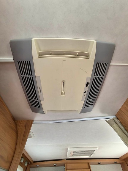 Bürstner I640 Aviano Ac bil o bodel,Taksäng,Långbäddad, 19 of 23