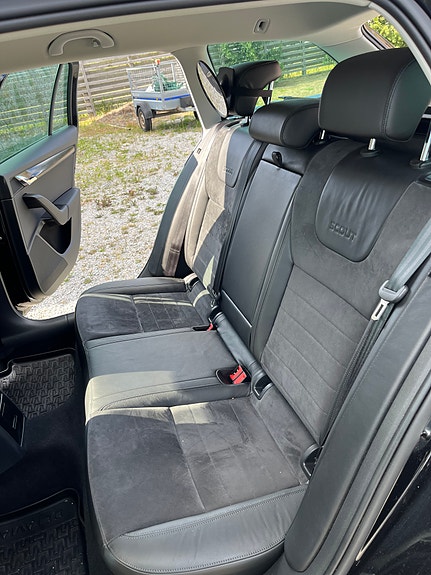 Skoda Octavia Scout 6 of 7