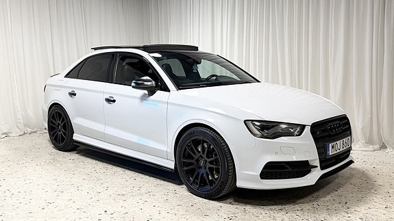 Audi S3 2 of 5