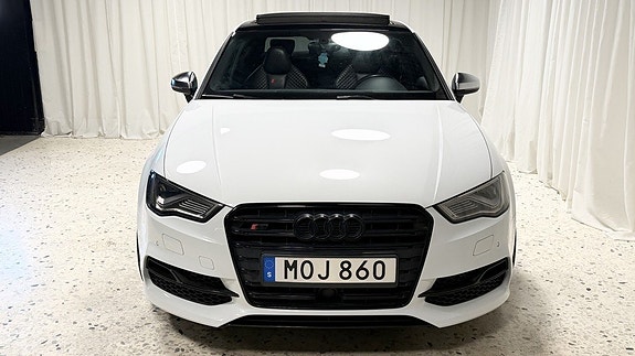 Audi S3 3 of 5
