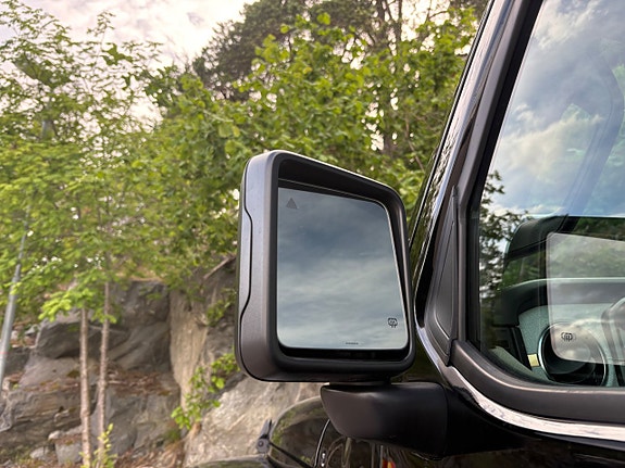 Jeep Wrangler Unlimited 14 of 21