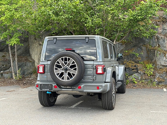 Jeep Wrangler Unlimited 5 of 5