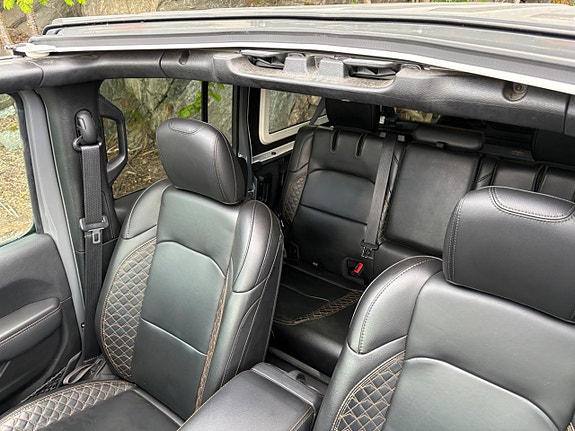 Jeep Wrangler Unlimited 19 of 22