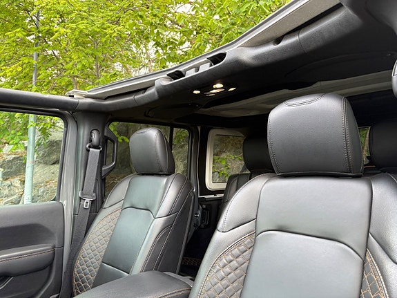 Jeep Wrangler Unlimited 7 of 22