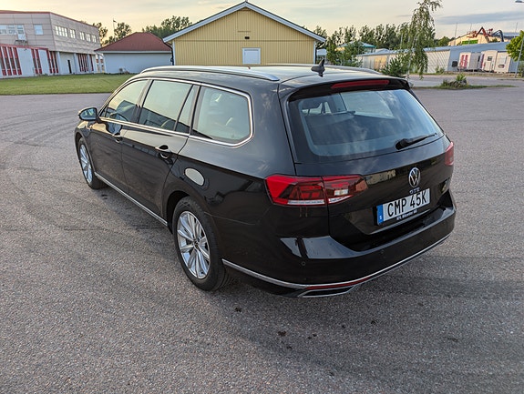 Volkswagen Passat 4 of 5