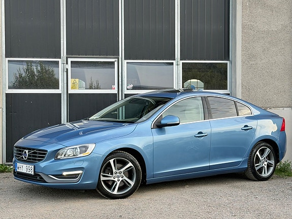 Volvo S60 3 of 5