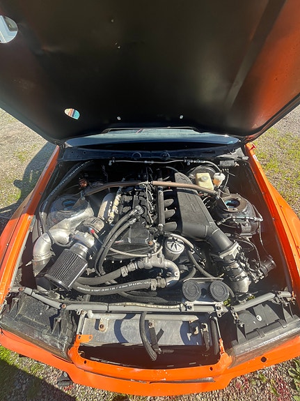 BMW 320i 5 of 5