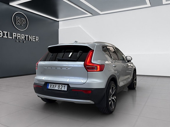Volvo XC40 4 of 20