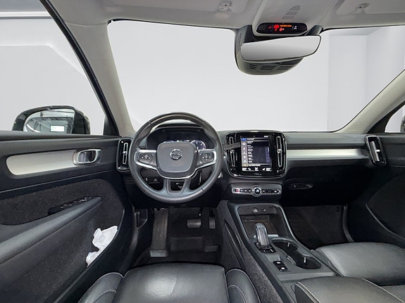 Volvo XC40 11 of 20