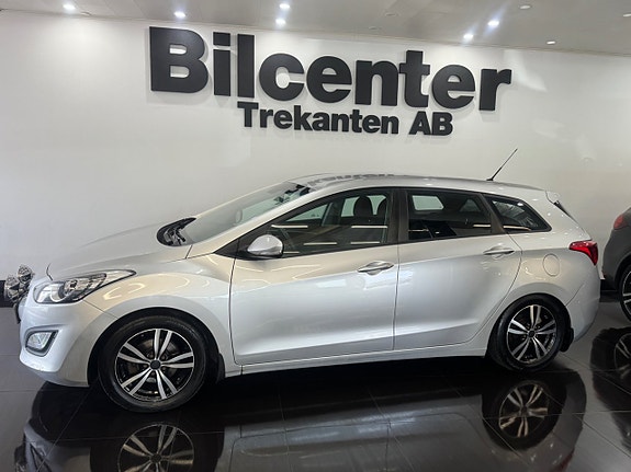 Hyundai i30 3 of 8