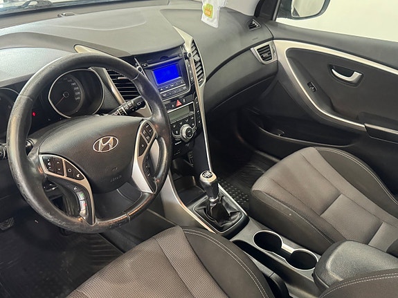 Hyundai i30 6 of 8
