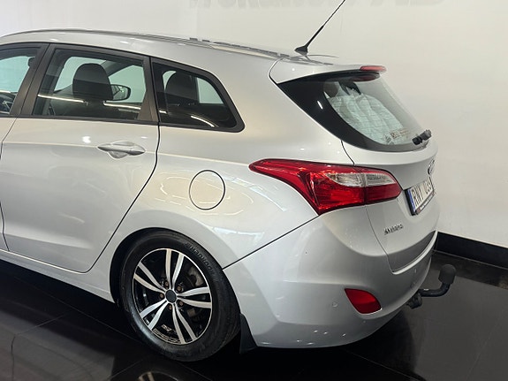 Hyundai i30 4 of 8