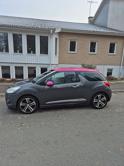 Citroen DS3 2 of 5