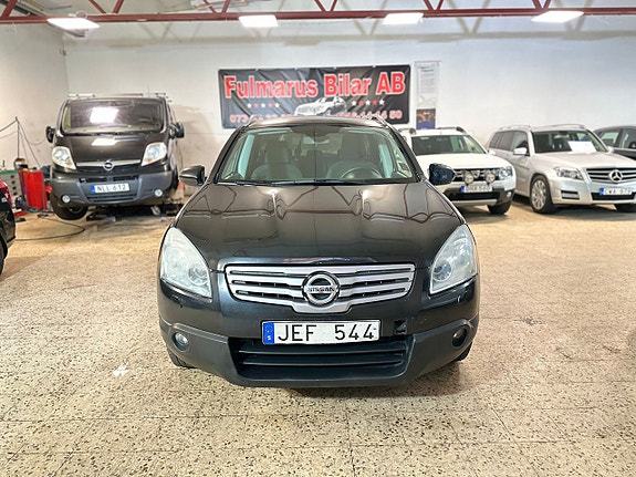 Nissan Qashqai+2 2 of 5
