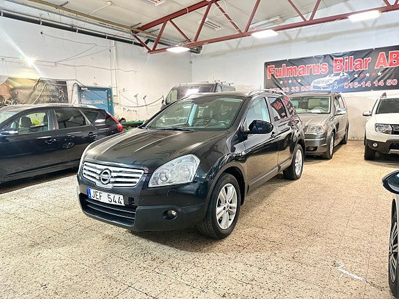 Nissan Qashqai+2 3 of 5